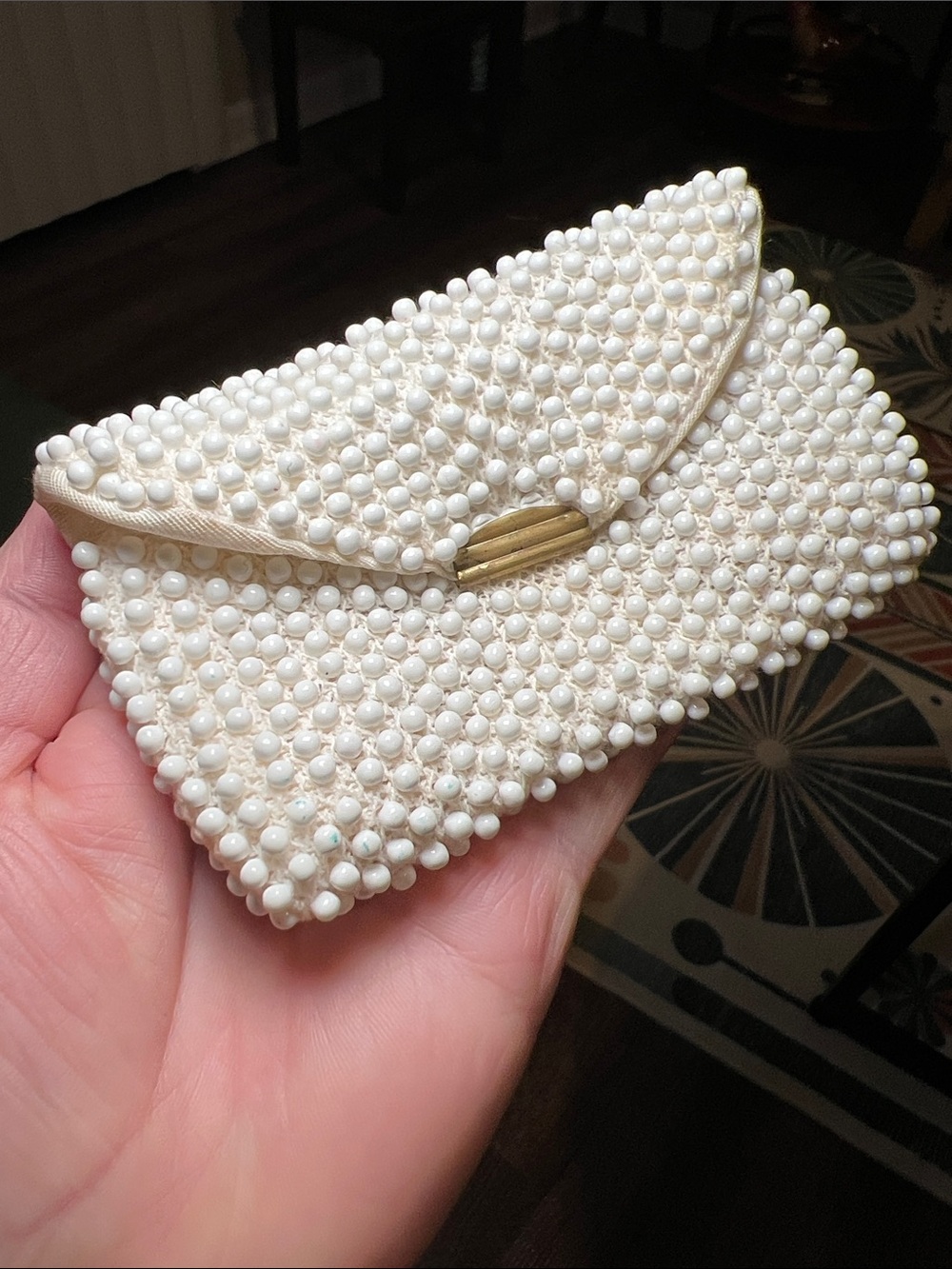 VTG Lumured Corde-Bead White Plastic Fully Beaded Coin Change Purse Card Holder
